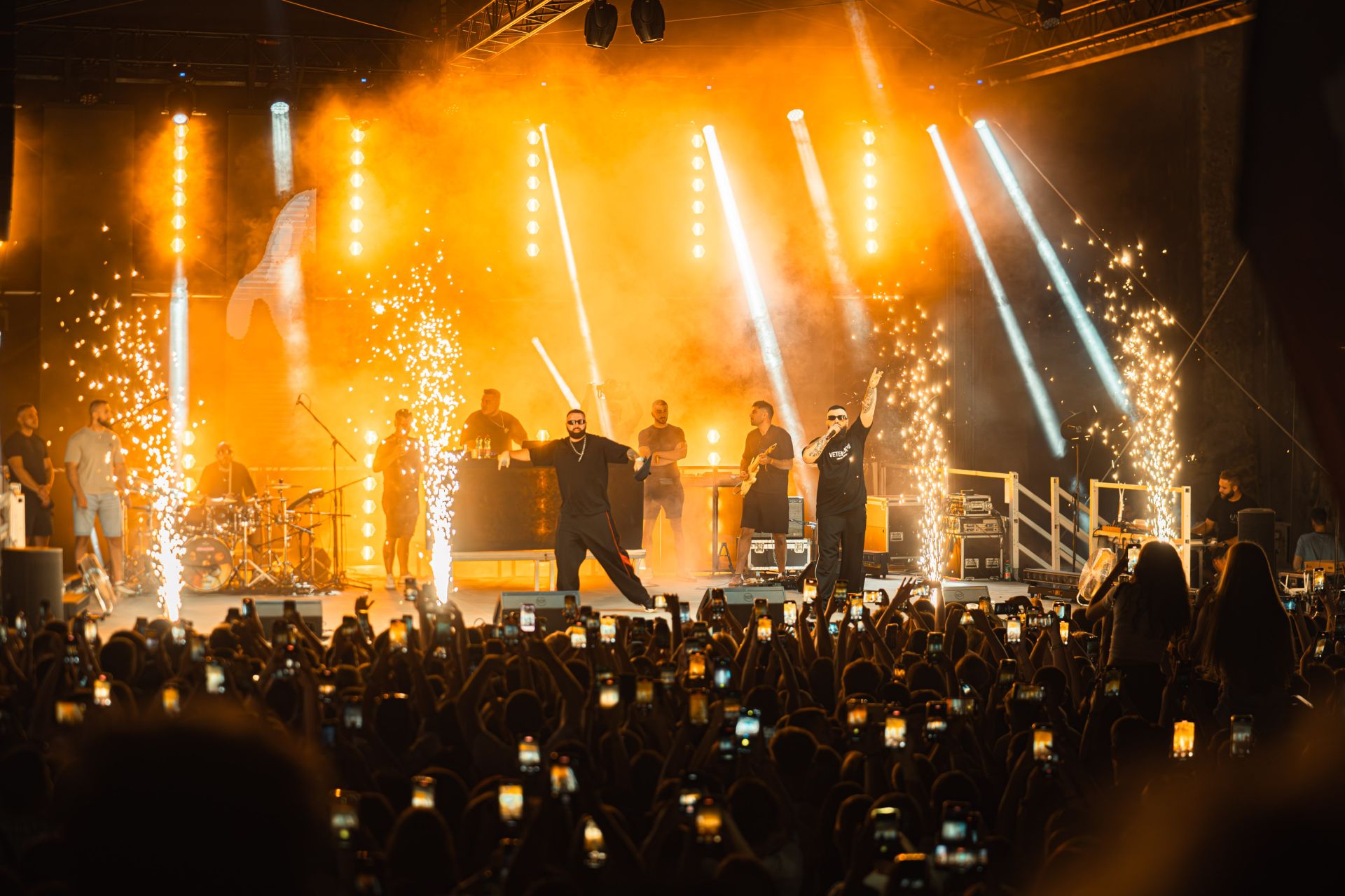 Otvoreno 6. izdanje festivala Rocks&Stars @Cave Romane  - Jala Brat & Buba Corelli “raspametili” publiku u Vinkuranu